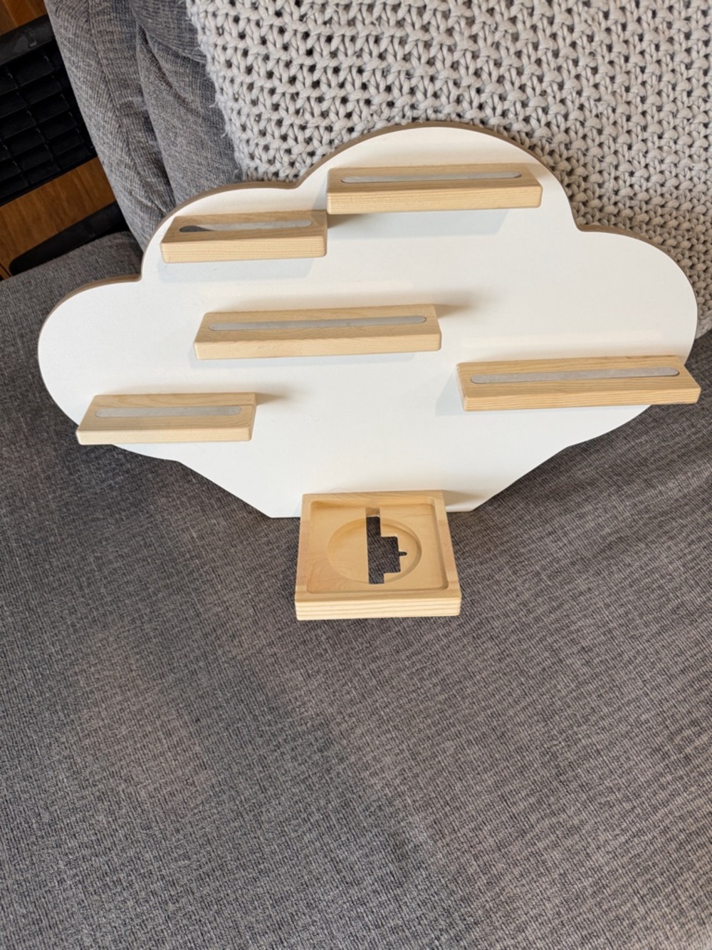 Tonie Shelf Wall Mount Magnetic Holder Cloud Organizer for Toniebox & Figures - Picture 3 of 6